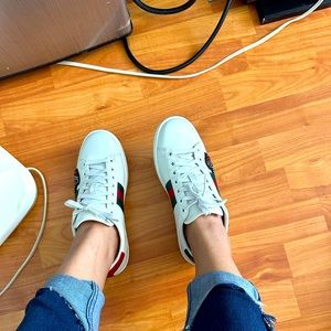 Meet your Posher, Marcy